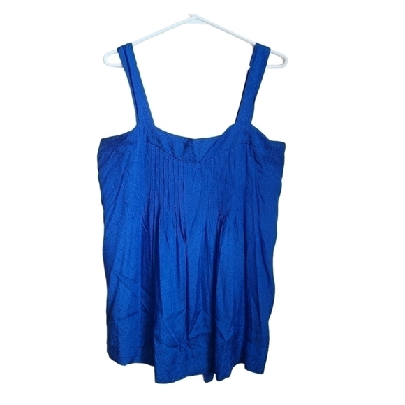 XXL - Thyme Maternity | Sleeveless Swiss Dot Pleat Blouse - Picture 4 of 7